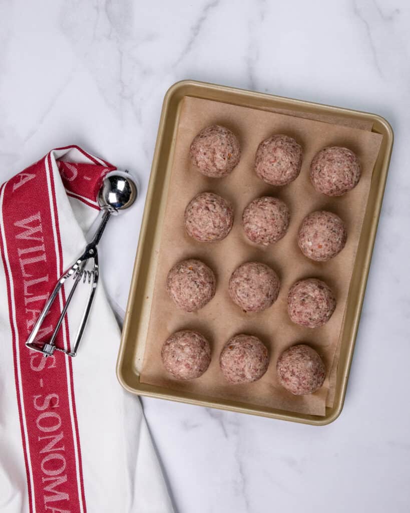 Tray of meatballs 