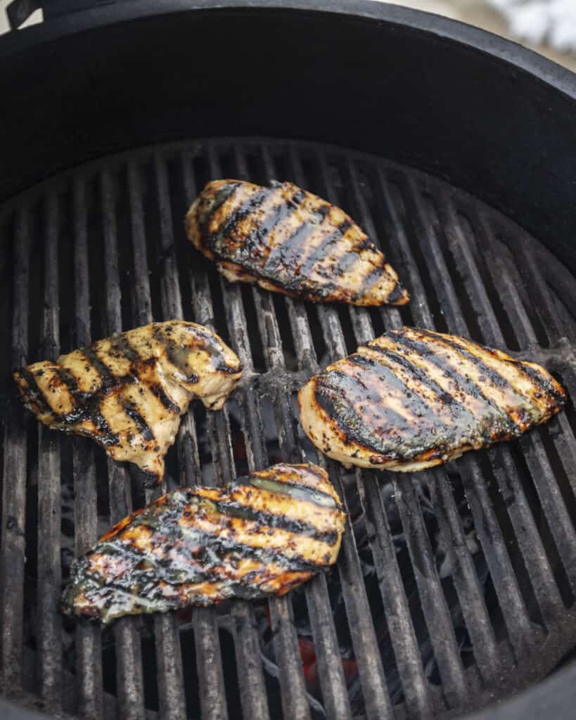 Grilled chicken breast with honey mustard