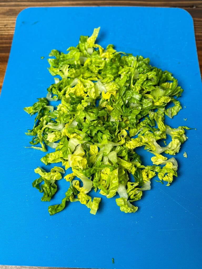 Shredded lettuce 