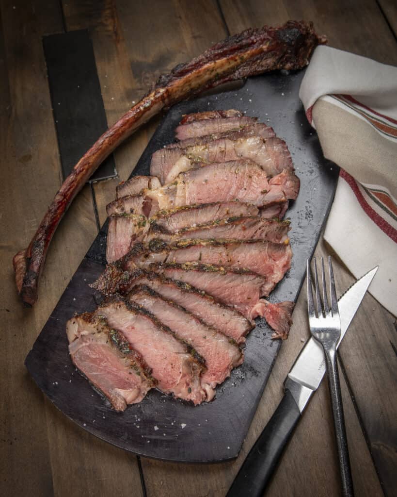 Medium rare tomahawk steak