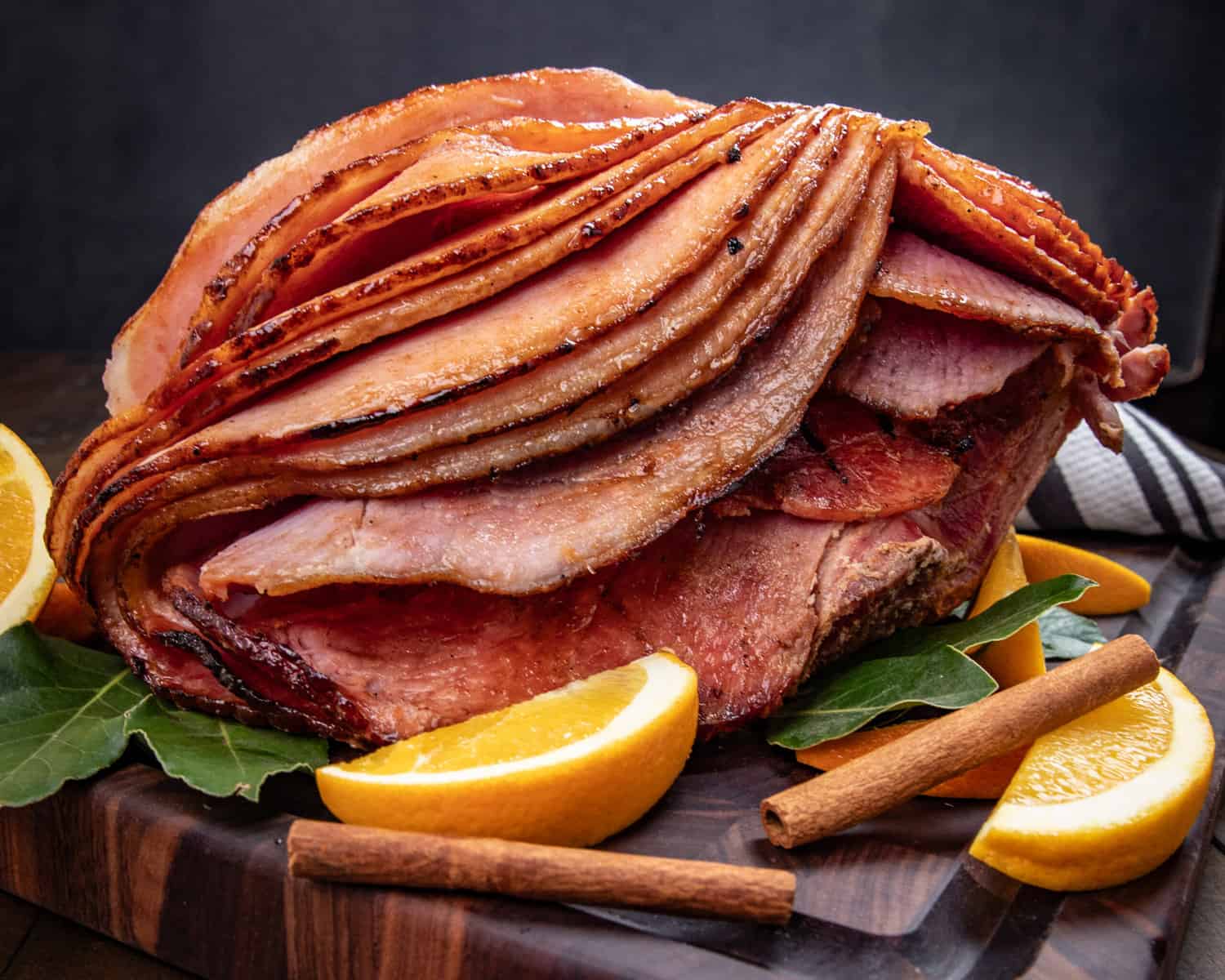 Circle Ham How to cook a spiral cut ham (with glaze)