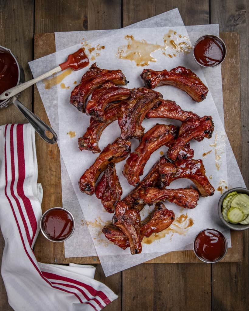 Smoked party style bbq ribs 